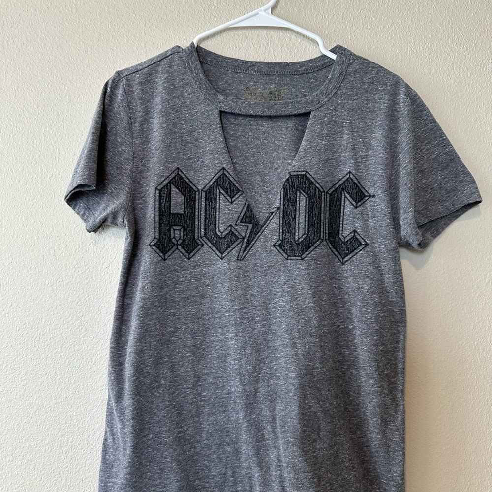80’s, Gray Low Cut, AC/DC Band T-Shirt